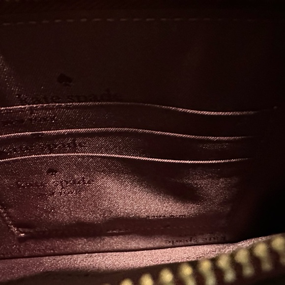 Kate Spade Medium Wristlet NWT - Picture 3 of 6